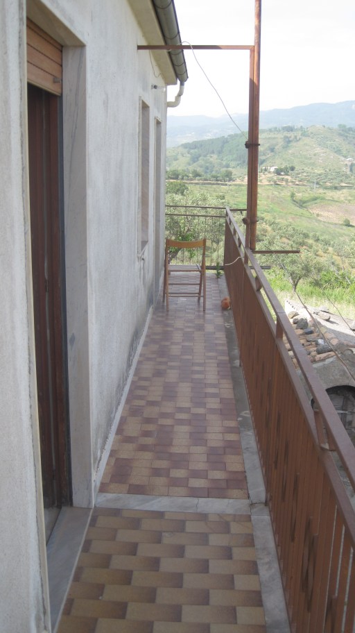 balcony without new shutters